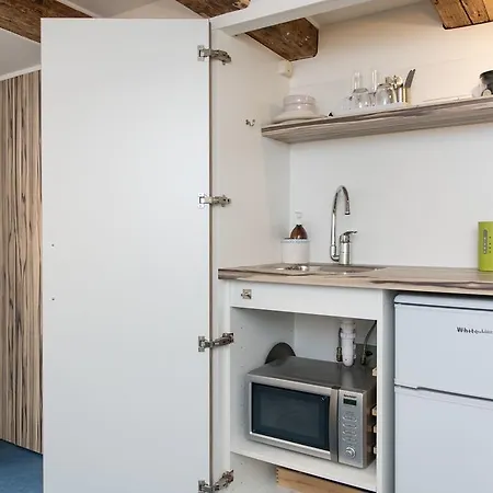 L'home Bed & Breakfast 2*